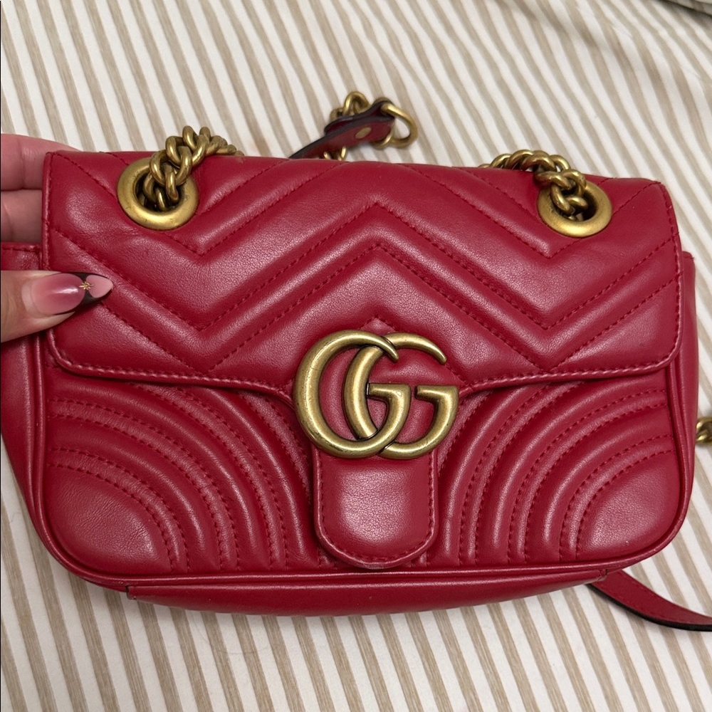 Gucci Red Matelassé GG Marmont Small Shoulder Bag